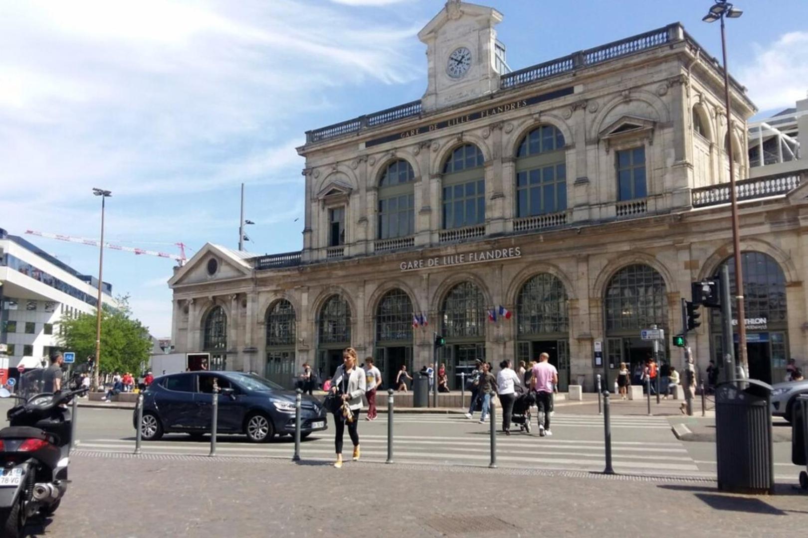 Lille Train Station Nice Studio Bagian luar foto